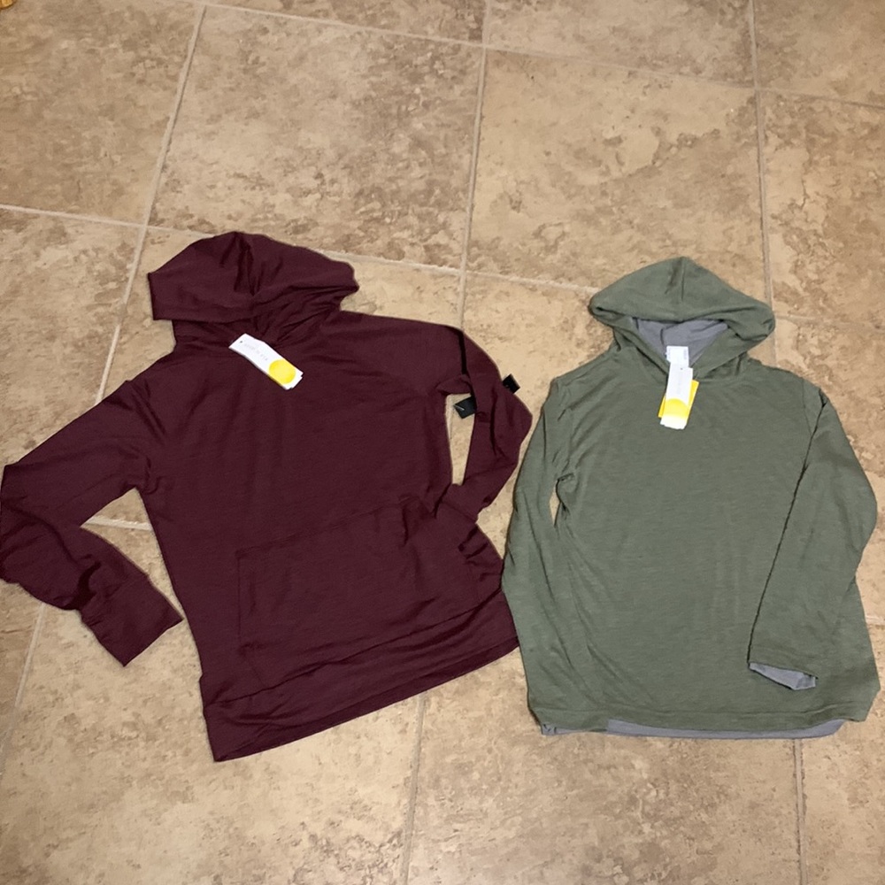 Stitchfix youth long sleeve hooded shirts